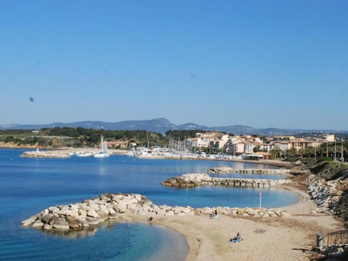 Apartment Appartement T2 Avec Piscine, Tennis Et Parking - A 400 M Des Plages Et Commerces - Fr-1-316-16 Six-Fours-les-Plages